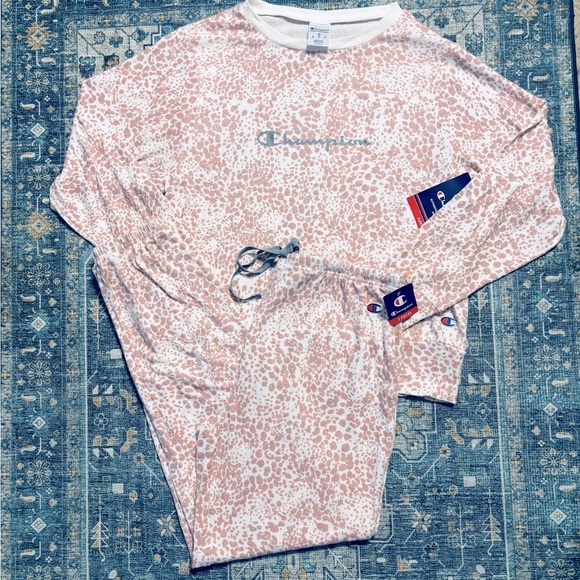 🆕CHAMPION Pink Leopard Hacci Pajama Set, Size Medium - Picture 10 of 14